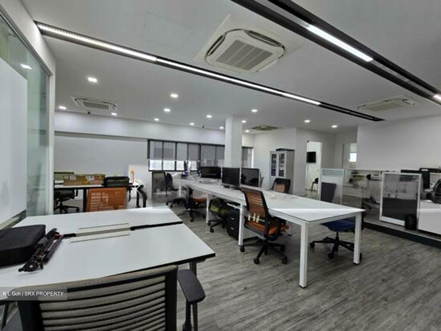 Harvey Road (D13), Office #528796001